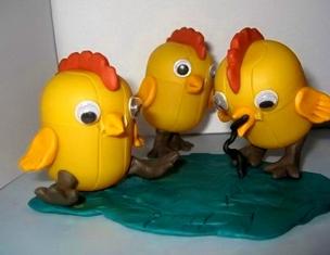 Игрушки из яиц от киндер-сюрпризов Как назвать поделки из киндер сюрприза цыплят