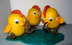 Игрушки из яиц от киндер-сюрпризов Как назвать поделки из киндер сюрприза цыплят